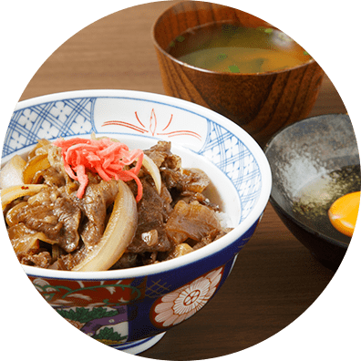 昼 食