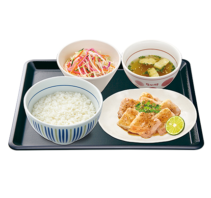 うま塩豚角煮皿定食